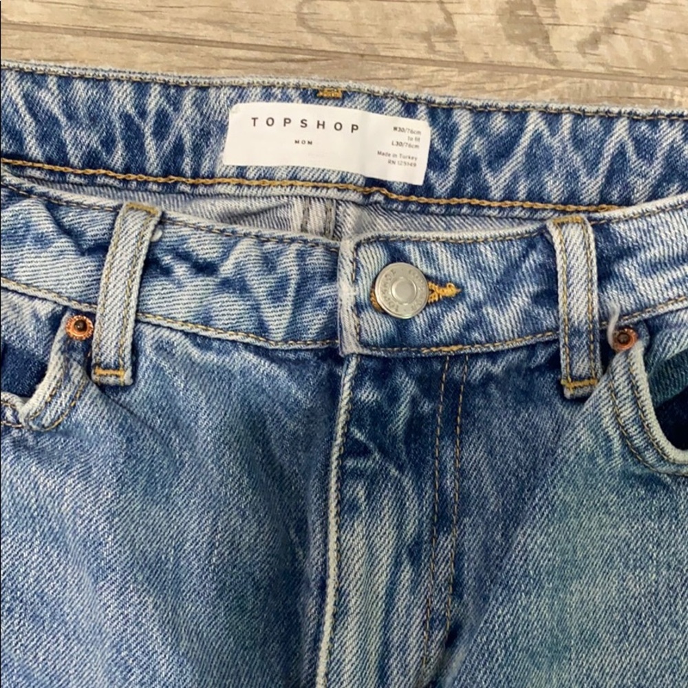 TOPSHOP Mom Jeans